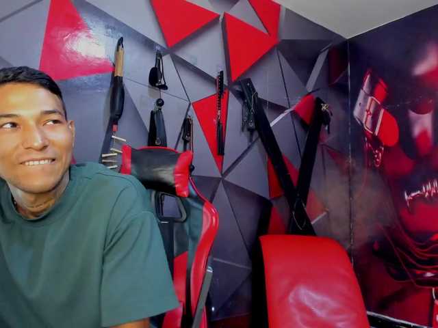 Hana-and-Zeta's BongaCams show and profile