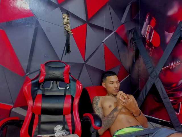 Hana-and-Zeta from BongaCams is Freechat