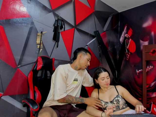 Hana-and-Zeta webcam