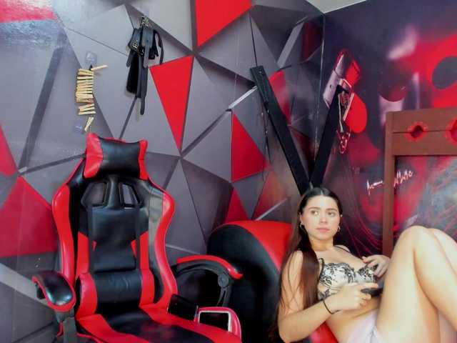 Hana-and-Zeta webcam