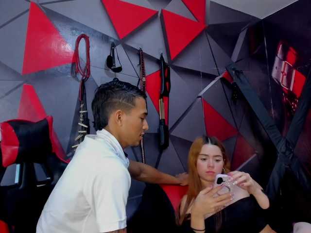 Hana-and-Zeta live cam