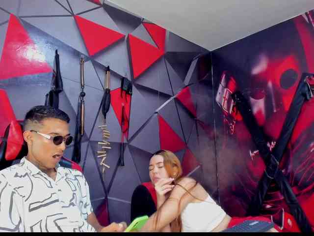 Hana-and-Zeta webcam