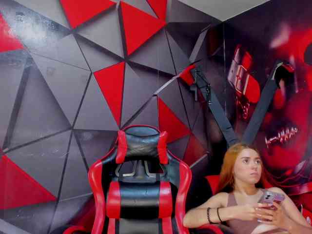 Hana-and-Zeta webcam