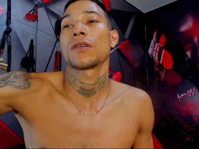 Hana-and-Zeta Live Webcam on BongaCams