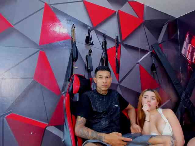 Hana-and-Zeta webcam