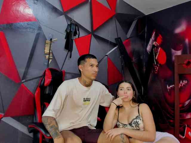 Hana-and-Zeta webcam