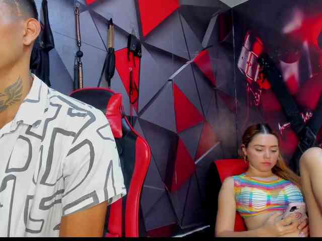 Hana-and-Zeta webcam