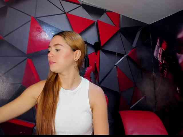 Hana-and-Zeta webcam