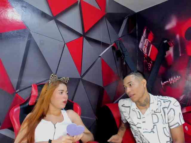 Hana-and-Zeta webcam