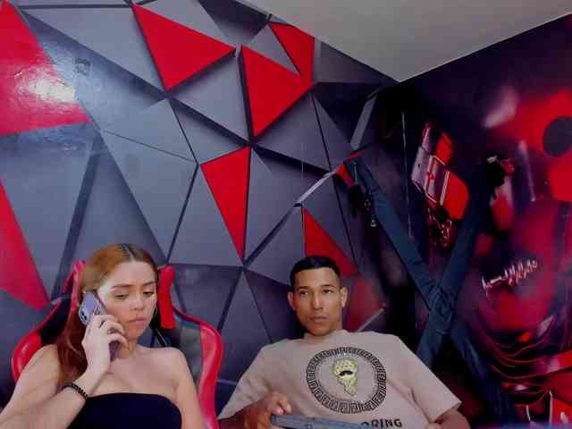 Hana-and-Zeta webcam