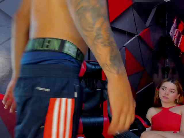 Hana-and-Zeta webcam