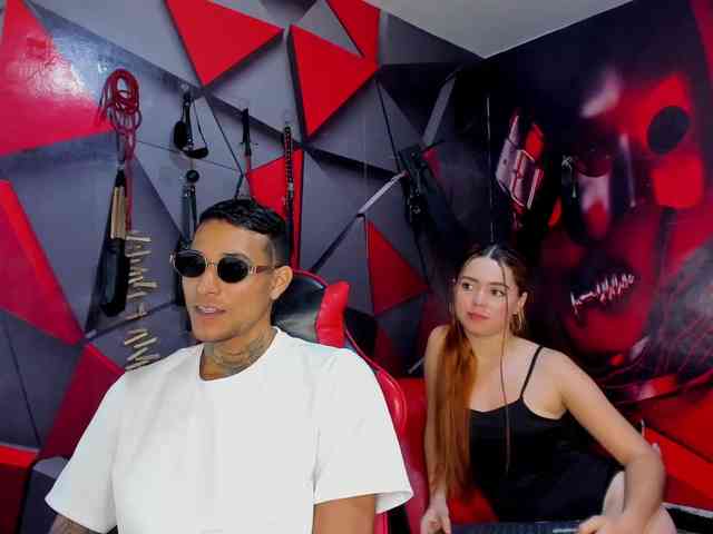 Hana-and-Zeta webcam