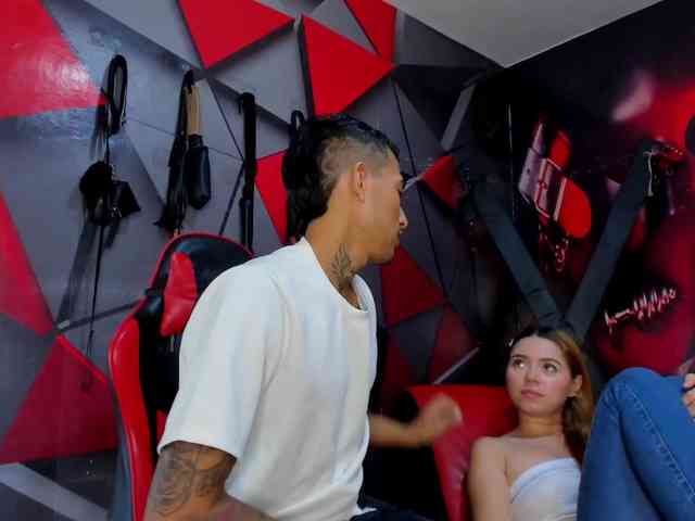 Hana-and-Zeta webcam