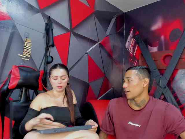 Hana-and-Zeta webcam