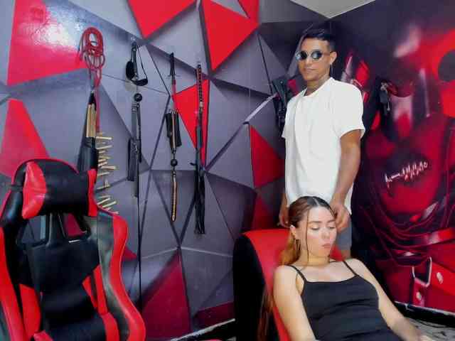 Hana-and-Zeta webcam