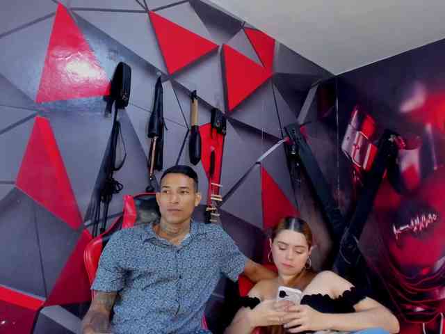 Hana-and-Zeta webcam