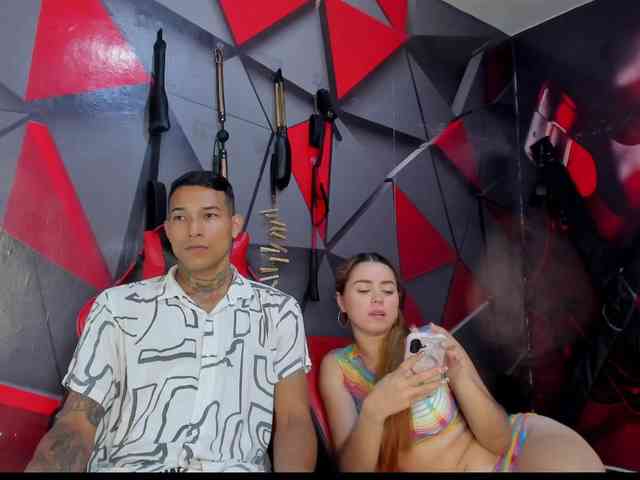 Hana-and-Zeta webcam