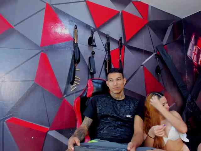 Hana-and-Zeta webcam