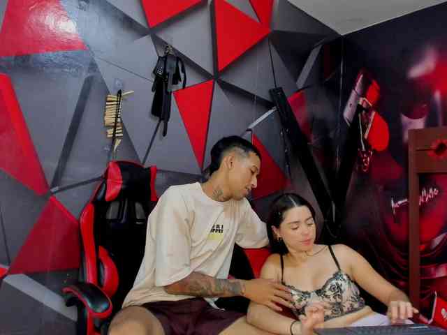 Hana-and-Zeta webcam