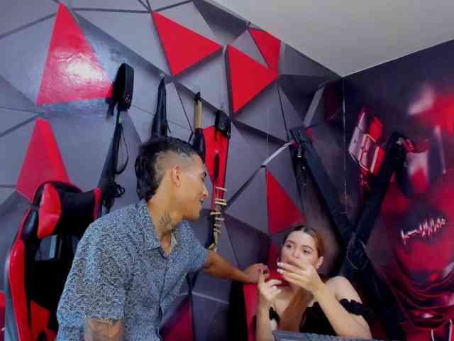 Hana-and-Zeta webcam