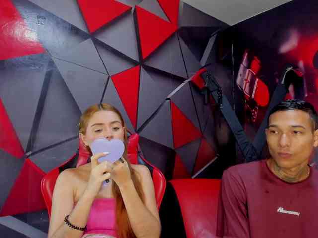 Hana-and-Zeta webcam