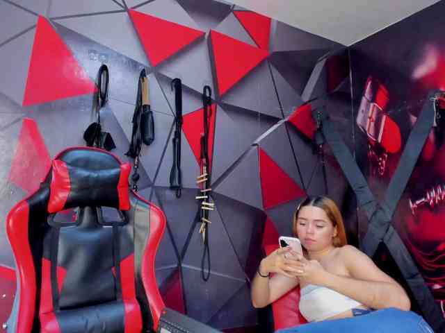 Hana-and-Zeta webcam