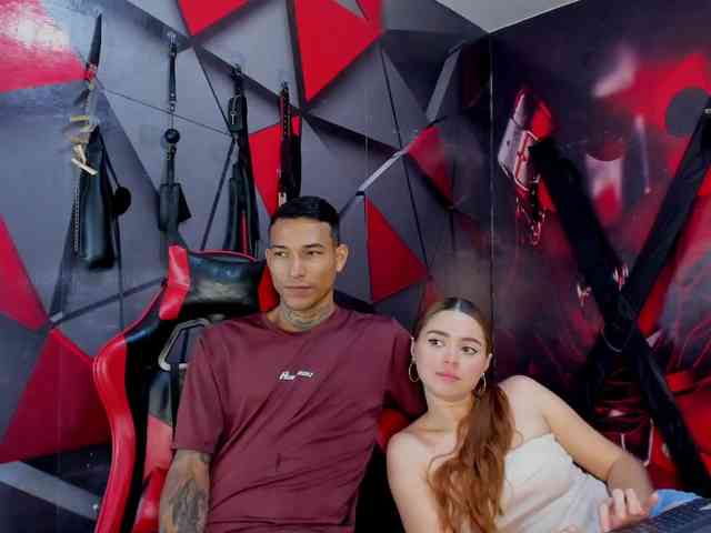 Hana-and-Zeta webcam