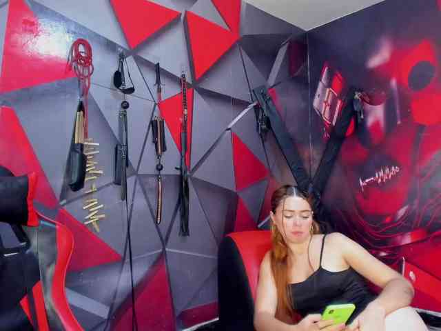 Hana-and-Zeta webcam