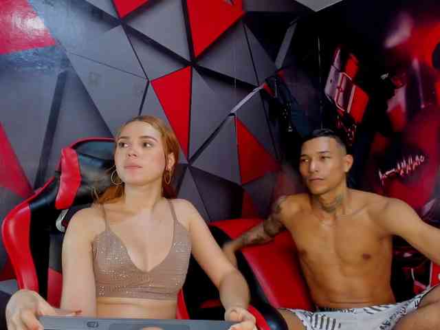 Hana-and-Zeta webcam