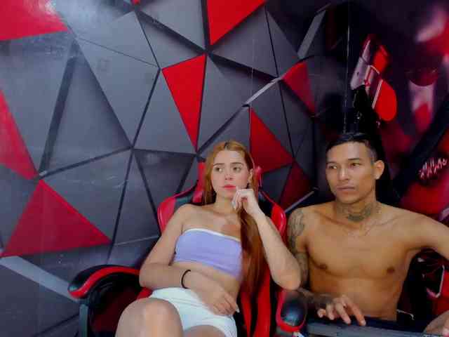 Hana-and-Zeta webcam