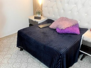 Arethaozz1 Porn Show