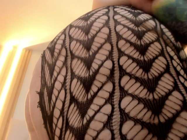 Arethaozz1's BongaCams show and profile