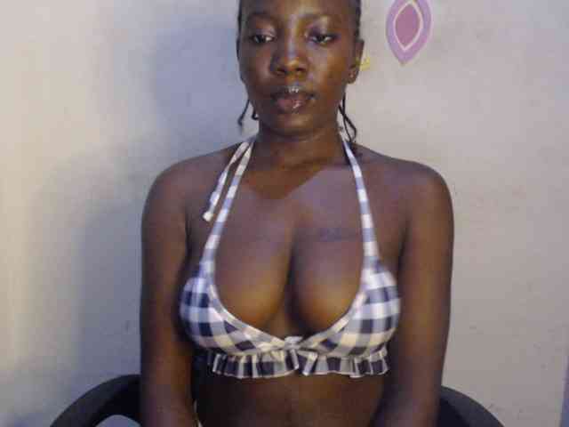Loverofwhitcock webcam