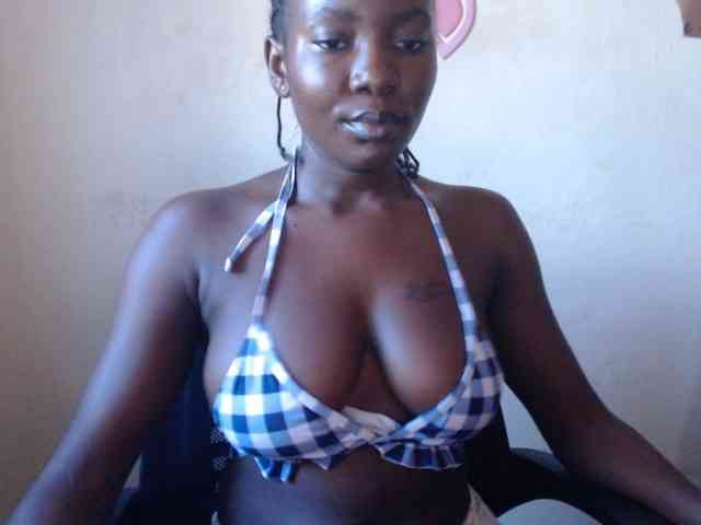 Loverofwhitcock webcam