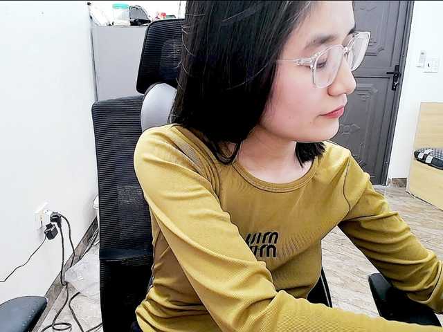 Hana099's BongaCams show and profile