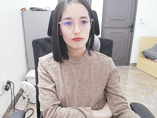 Hana099 from BongaCams