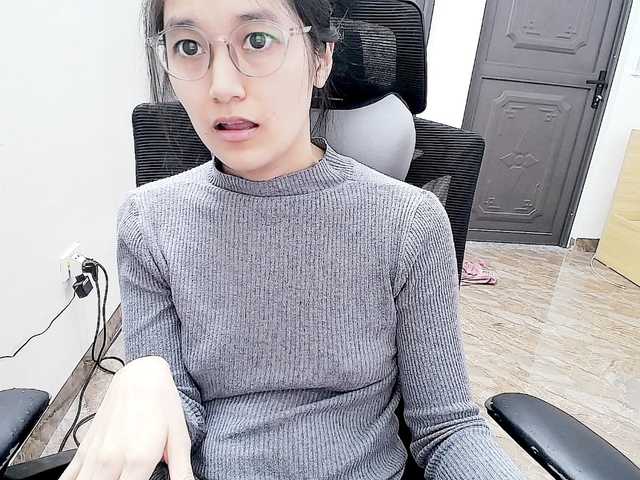 Hana099's BongaCams show and profile