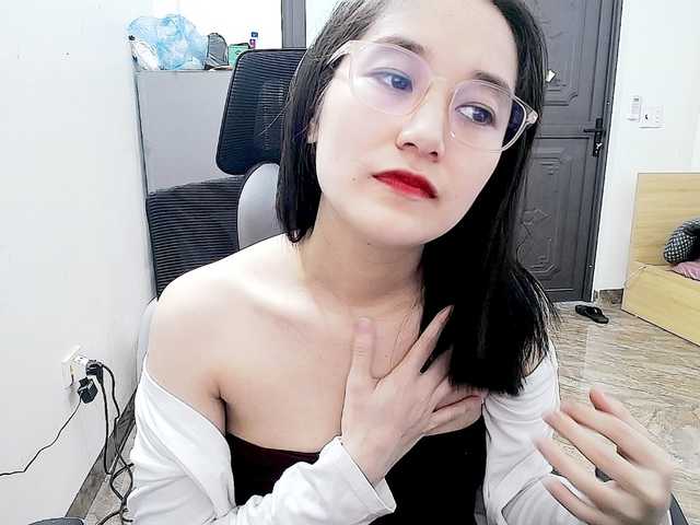 Hana099's BongaCams show and profile