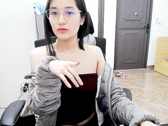 Hana099's BongaCams show and profile