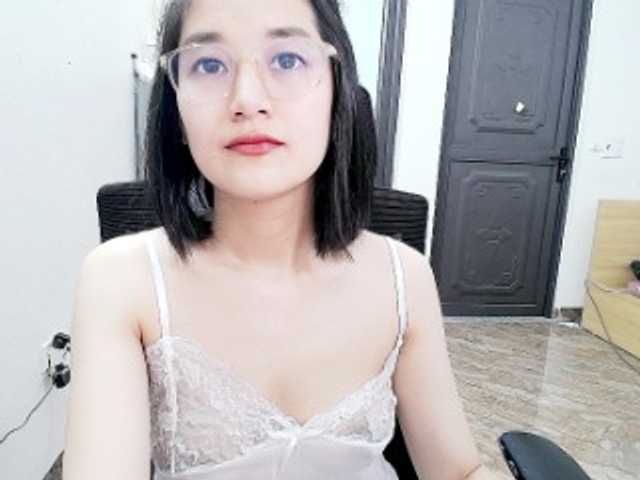 Hana099's BongaCams show and profile