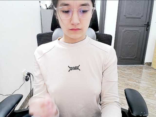 Hana099's BongaCams show and profile