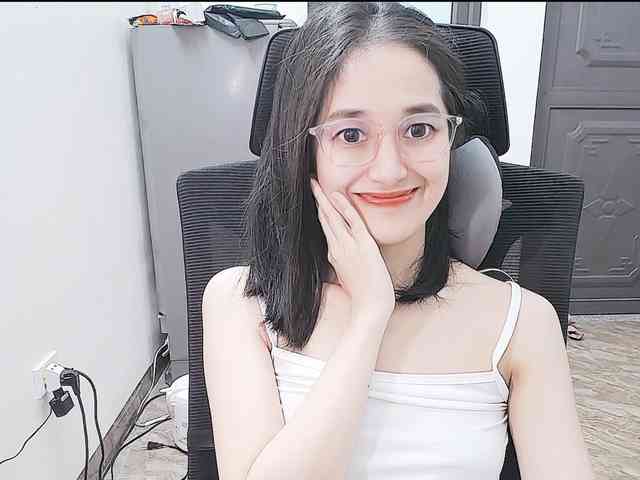Bella099 webcam