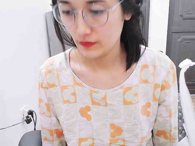 video chat live Hana099