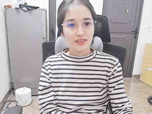 Bella099 webcam
