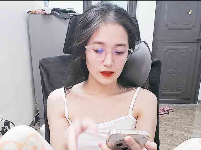 Bella099 webcam