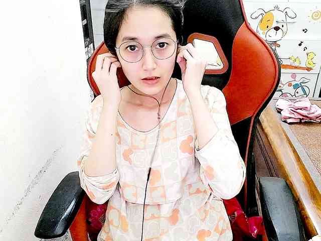 Bella099 webcam