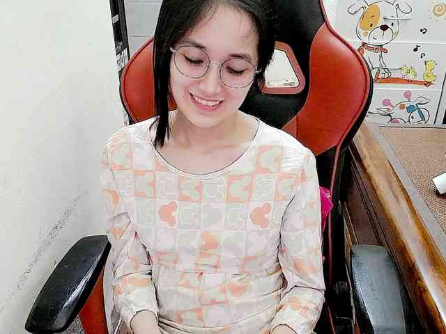 Bella099 webcam