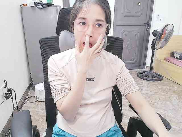Bella099 webcam