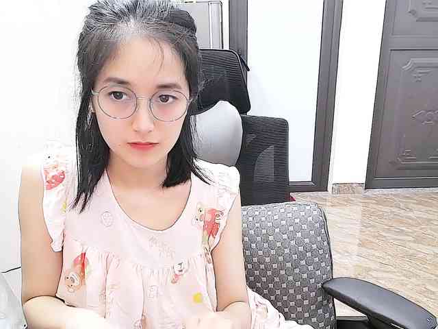 Bella099 webcam