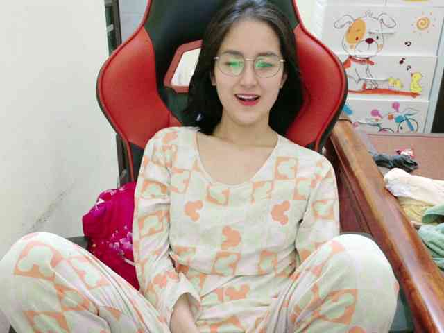 online cam chat Hana099